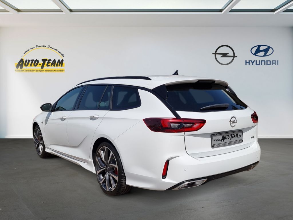 Fahrzeugabbildung Opel Insignia Sports Tourer 2.0 Direct InjectionTurbo