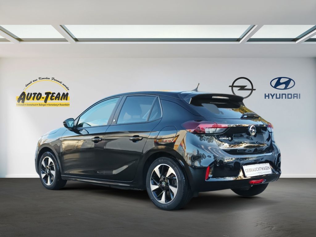 Fahrzeugabbildung Opel Corsa-e Edition (SOH Wert Batterie >93%)