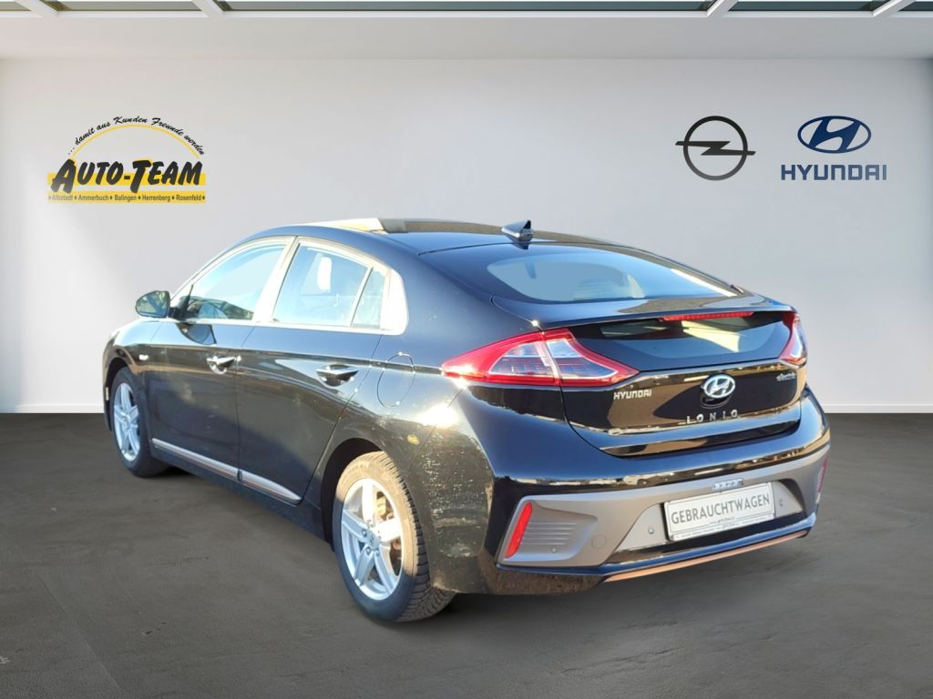 Fahrzeugabbildung Hyundai IONIQ Elektro Premium