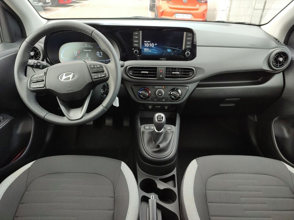 Fahrzeugabbildung Hyundai i10 1.2 Trend